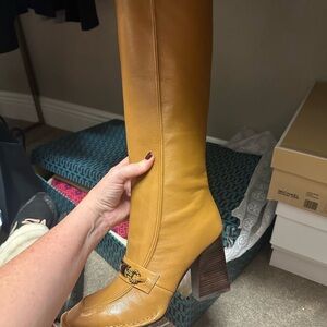 Tory Burch Tan Heeled Boots